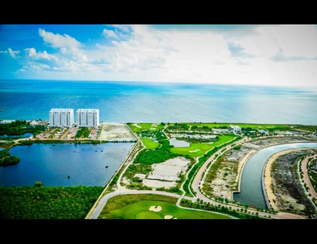 Terreno en Venta La Playa en Canc&uacute;n